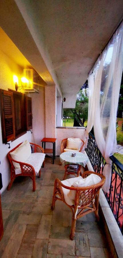 Golden Summer Apartment Nea Fokea Ngoại thất bức ảnh